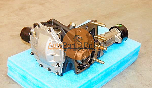 QR523T-1800010BA CHERY Коробка роздавальна в зборі Chery QR523T-1800010BA
