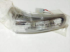 1068020435 GEELY Повторитель поворота левого зеркала заднего вида Emgrand EC7, EC7-RV 1068020435